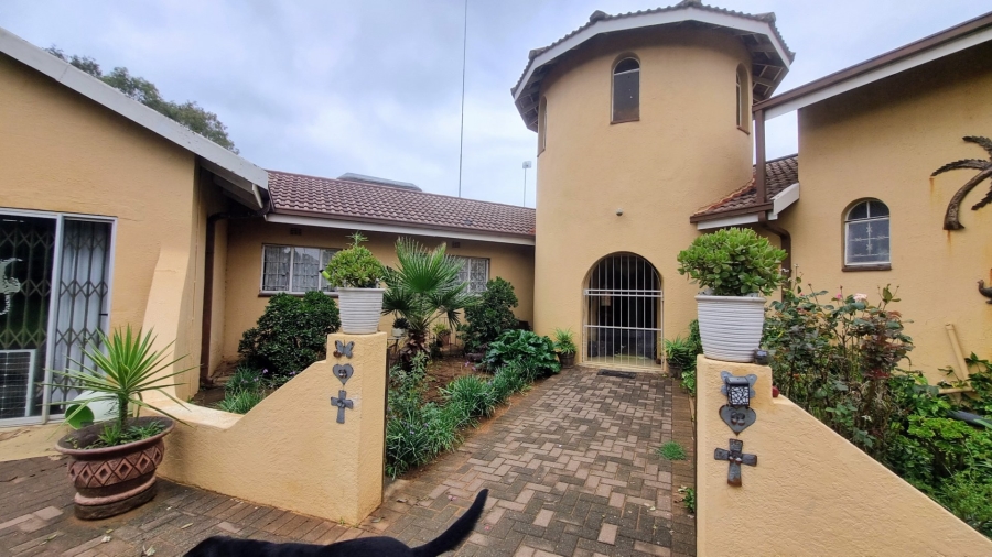 4 Bedroom Property for Sale in Deneysville Free State